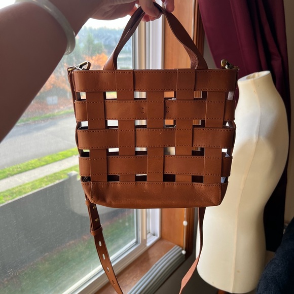 Madewell Handbags - Madewell Brown Woven Leather Bag